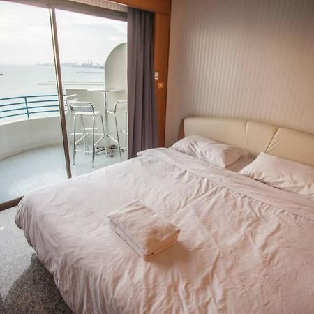 Pattaya Seaside Balcony/Beach Front/4 Peoples На Джомтьен Экстерьер фото
