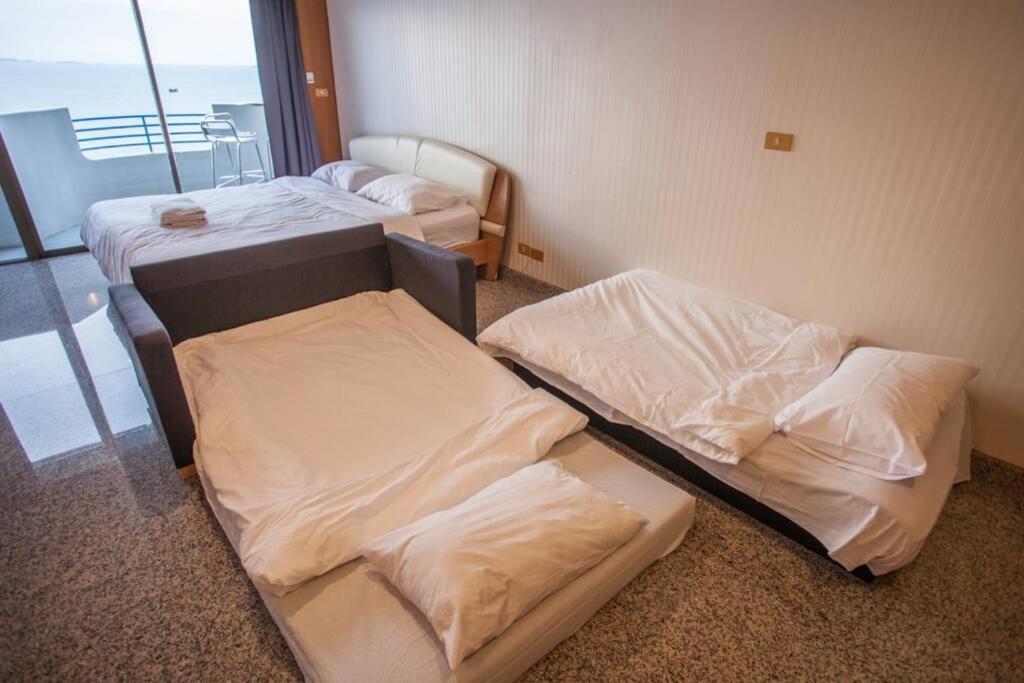 Pattaya Seaside Balcony/Beach Front/4 Peoples На Джомтьен Экстерьер фото